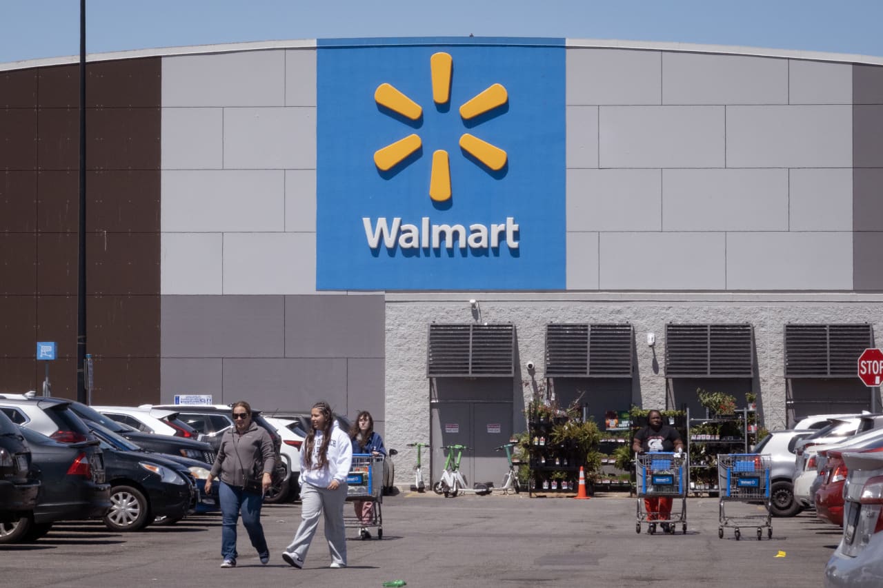 Walmart takes aim at Amazon and Costco with new membership program — but is it a good deal? — MarketWatch