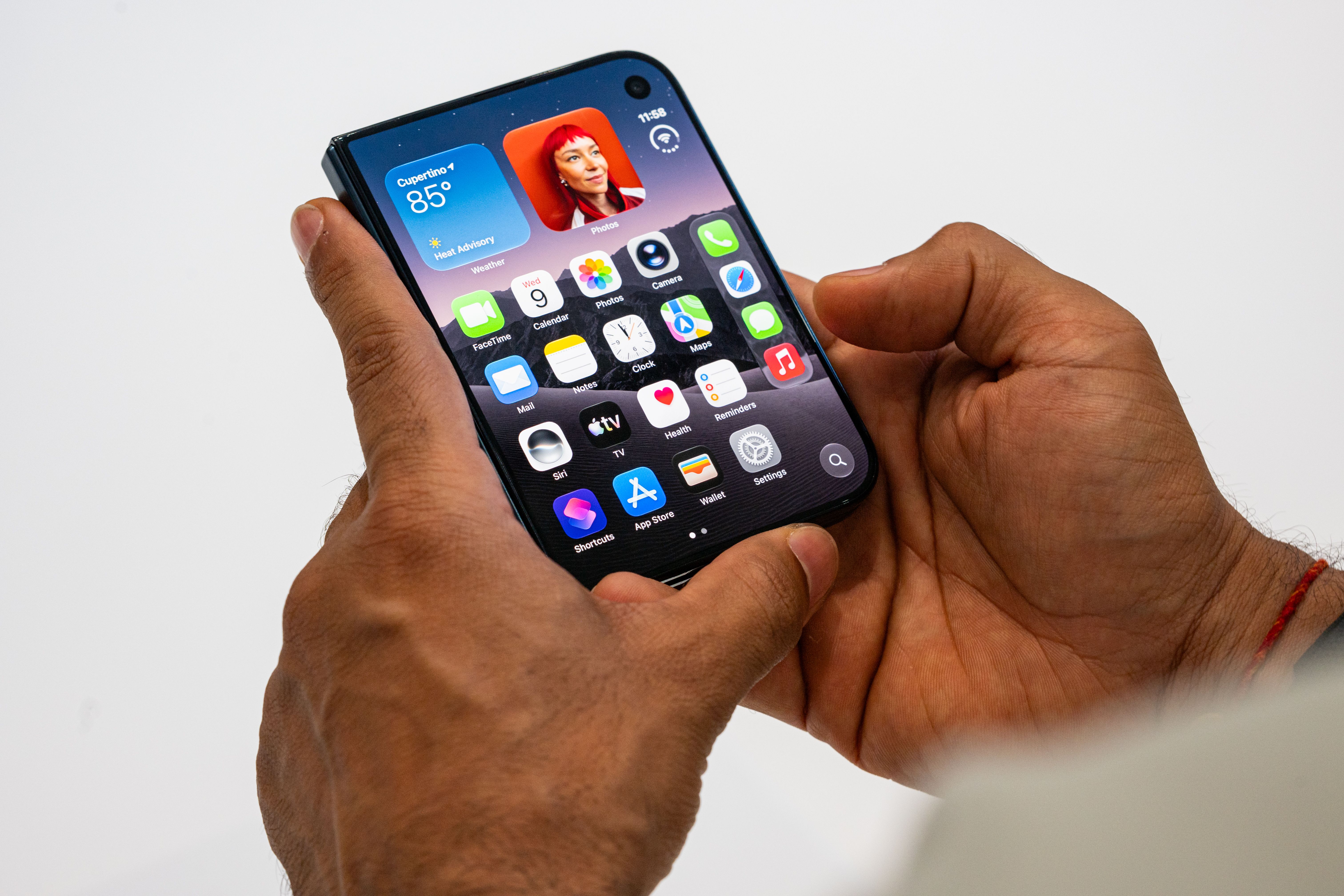 8 Things to Know About the iPhone Duo — Wired, Tel Aviv Sports news